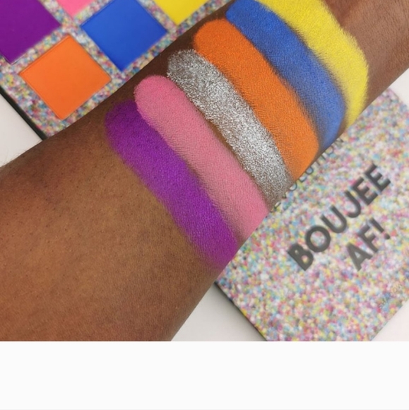 Makeup Revolution Power 8 Ppans Rue Shadow Palette Boujee AF!‎ - Picture 4 of 6